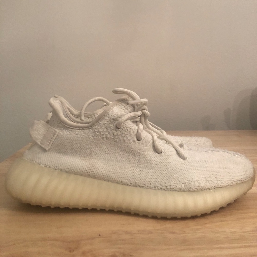 All white Yeezy - size 7 men’s